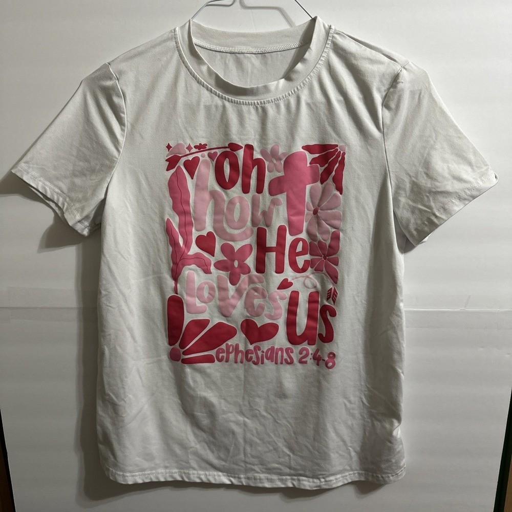 Women's Graphic Baby Tee Y2K Size medium Soft Comfortable Shirt Valentines love
